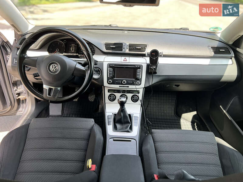 Универсал Volkswagen Passat 2009 в Самборе