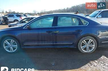 Седан Volkswagen Passat 2014 в 