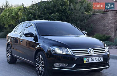 Седан Volkswagen Passat 2012 в Ізмаїлі