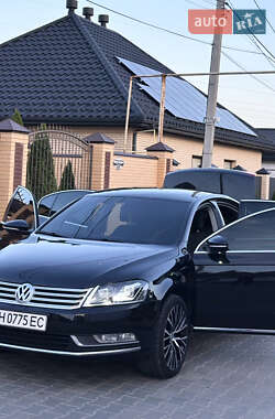 Седан Volkswagen Passat 2012 в 