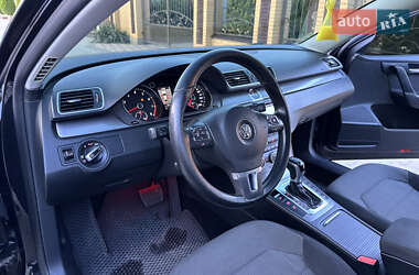Седан Volkswagen Passat 2012 в 