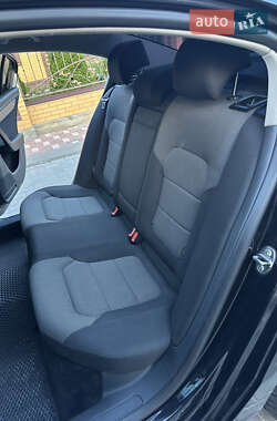 Седан Volkswagen Passat 2012 в 