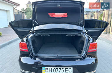 Седан Volkswagen Passat 2012 в 