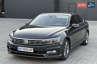 Седан Volkswagen Passat 2015 в 