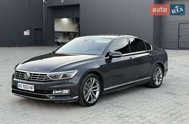 Седан Volkswagen Passat 2015 в 