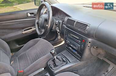 Универсал Volkswagen Passat 2000 в 