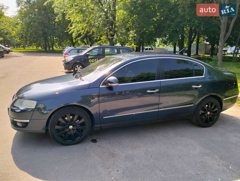 Седан Volkswagen Passat 2008 в Рівному