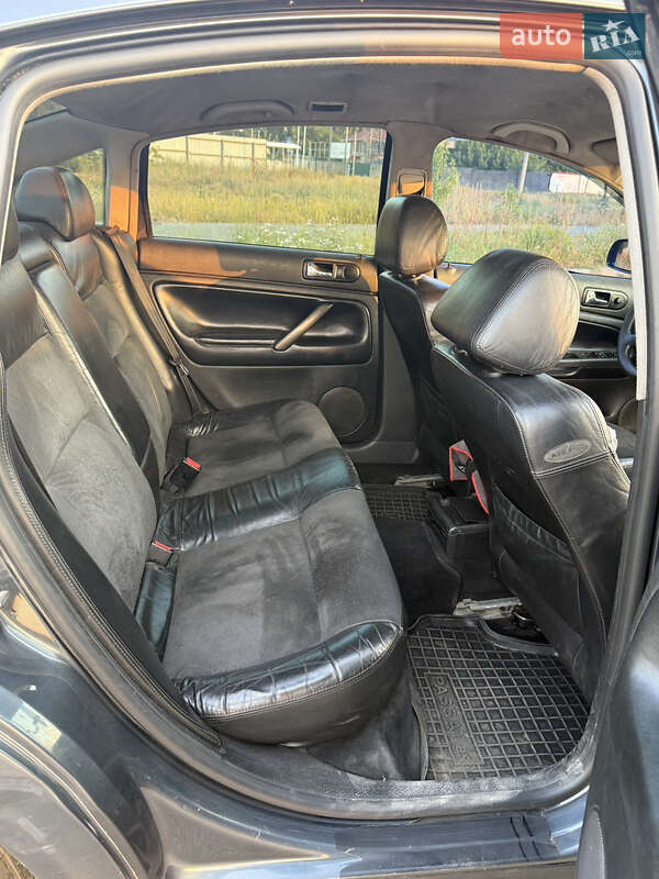Седан Volkswagen Passat 1999 в Херсоні
