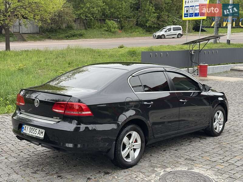 Седан Volkswagen Passat 2012 в Житомире