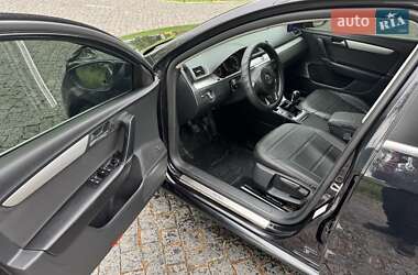 Седан Volkswagen Passat 2012 в 