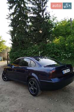 Седан Volkswagen Passat 1999 в 