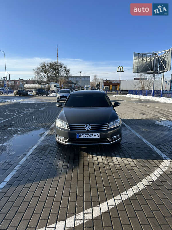Универсал Volkswagen Passat 2011 в 