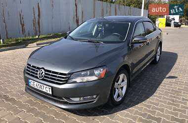 Седан Volkswagen Passat 2011 в Черновцах