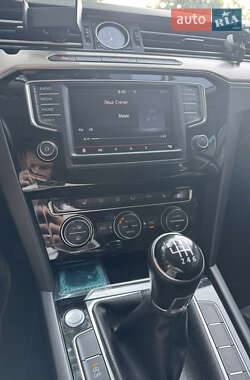 Универсал Volkswagen Passat 2015 в 