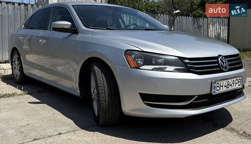 Седан Volkswagen Passat 2014 в Одессе
