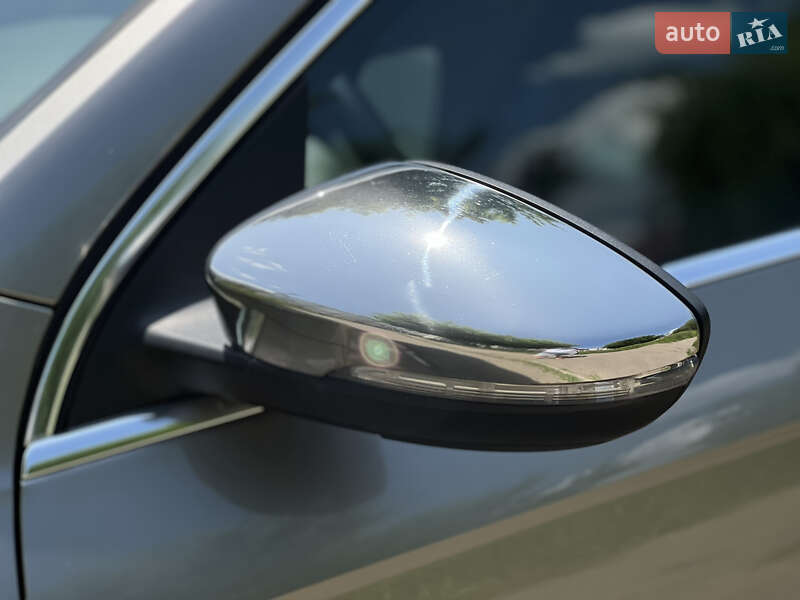 Універсал Volkswagen Passat 2011 в Калуші