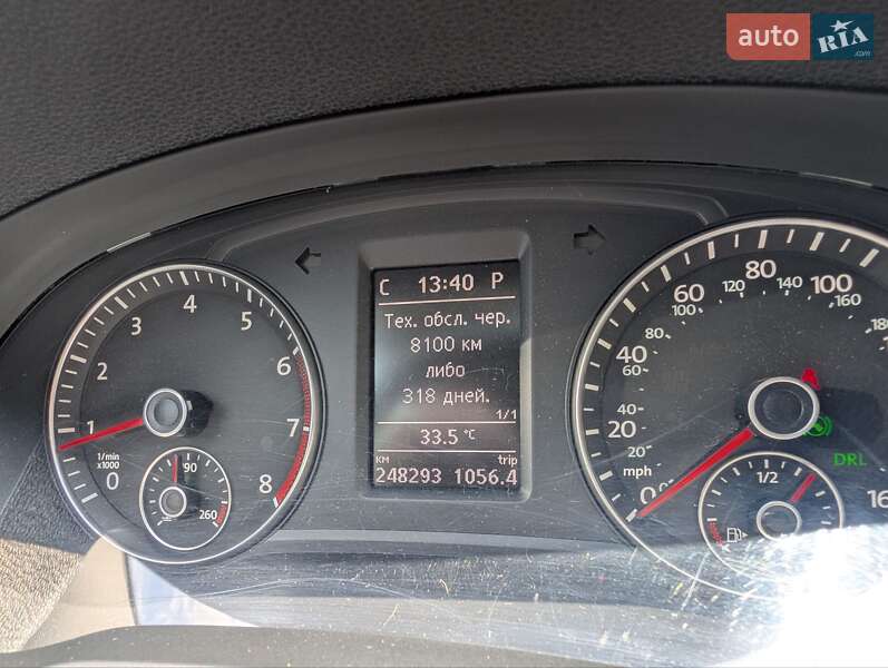 Седан Volkswagen Passat 2011 в Киеве