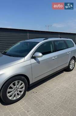 Универсал Volkswagen Passat 2009 в 