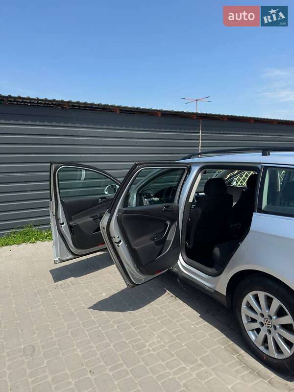 Универсал Volkswagen Passat 2009 в Ирпене