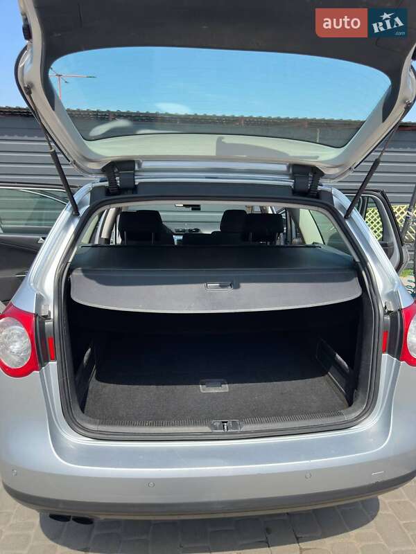 Универсал Volkswagen Passat 2009 в Ирпене