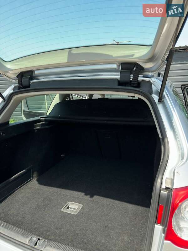 Универсал Volkswagen Passat 2009 в Ирпене