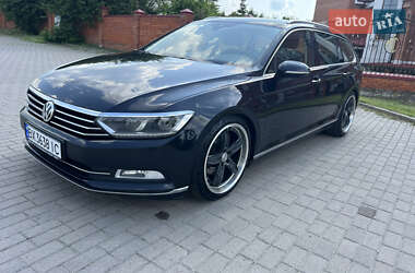 Універсал Volkswagen Passat 2016 в Хмельницькому