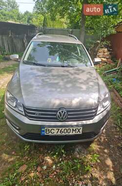 Універсал Volkswagen Passat 2013 в Львові