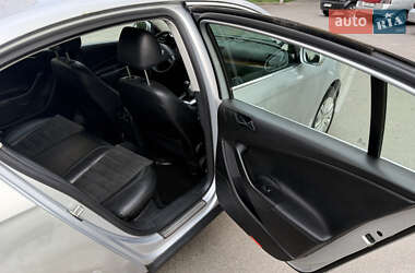 Седан Volkswagen Passat 2007 в 