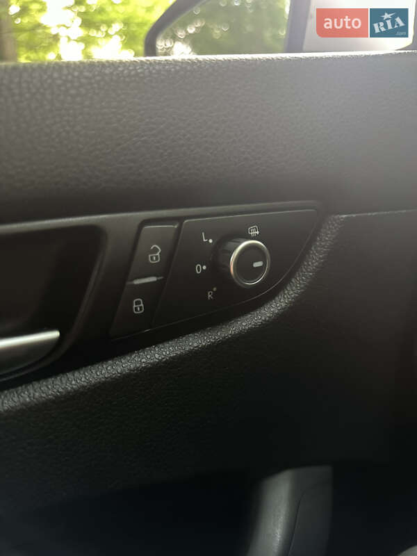 Седан Volkswagen Passat 2014 в Житомире