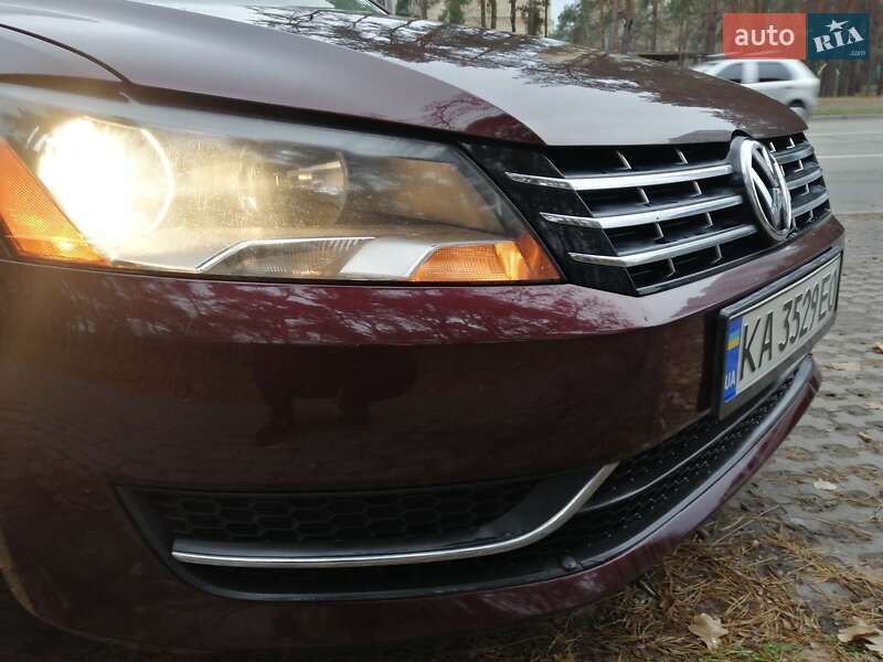 Седан Volkswagen Passat 2012 в Киеве