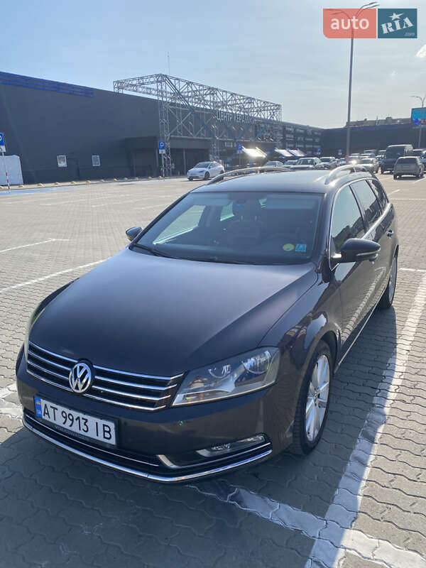 Универсал Volkswagen Passat 2011 в Ивано-Франковске фото 3 Универсал Volkswagen Passat 2011 в Ивано-Франковске
