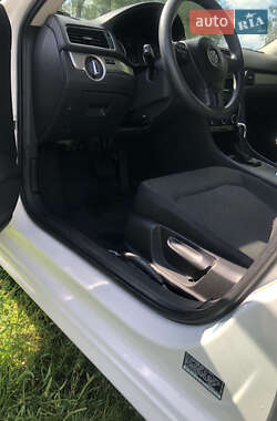 Седан Volkswagen Passat 2012 в 