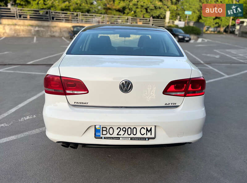 Седан Volkswagen Passat 2013 в Тернополе