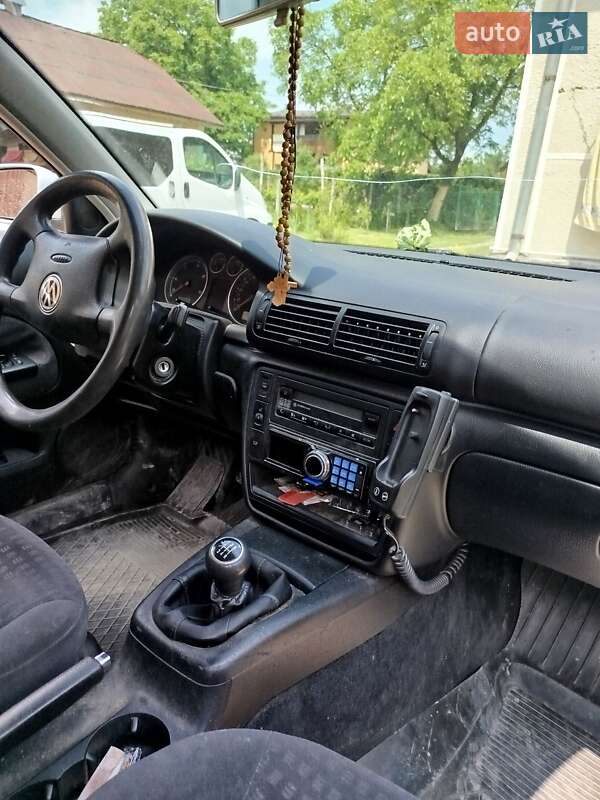 Универсал Volkswagen Passat 2001 в Косове