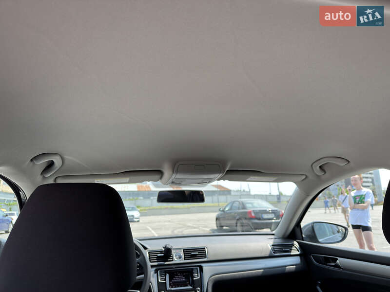 Седан Volkswagen Passat 2017 в Киеве