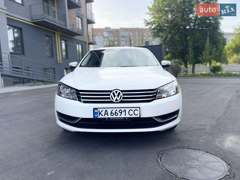 Седан Volkswagen Passat 2013 в Фастові