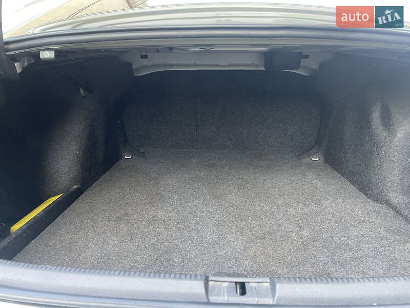 Седан Volkswagen Passat 2013 в Фастові