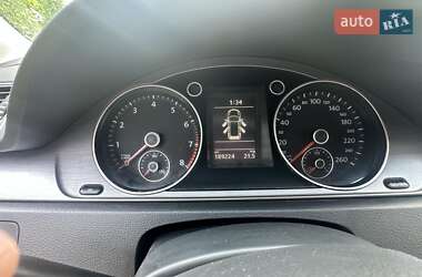 Універсал Volkswagen Passat 2012 в 
