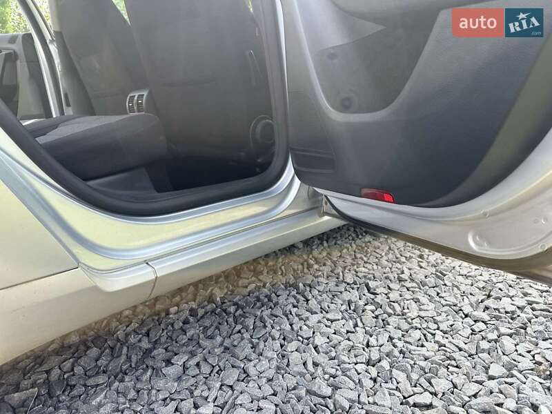 Универсал Volkswagen Passat 2012 в Буске