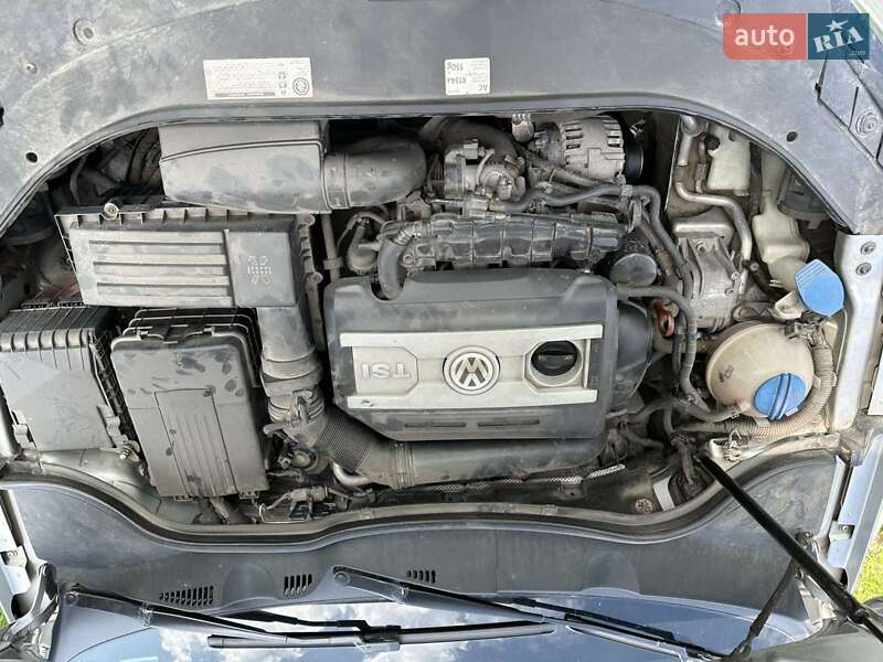 Универсал Volkswagen Passat 2012 в Буске