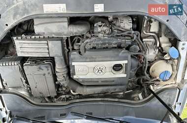Універсал Volkswagen Passat 2012 в 