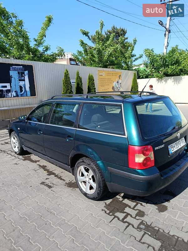 Универсал Volkswagen Passat 2001 в Одессе