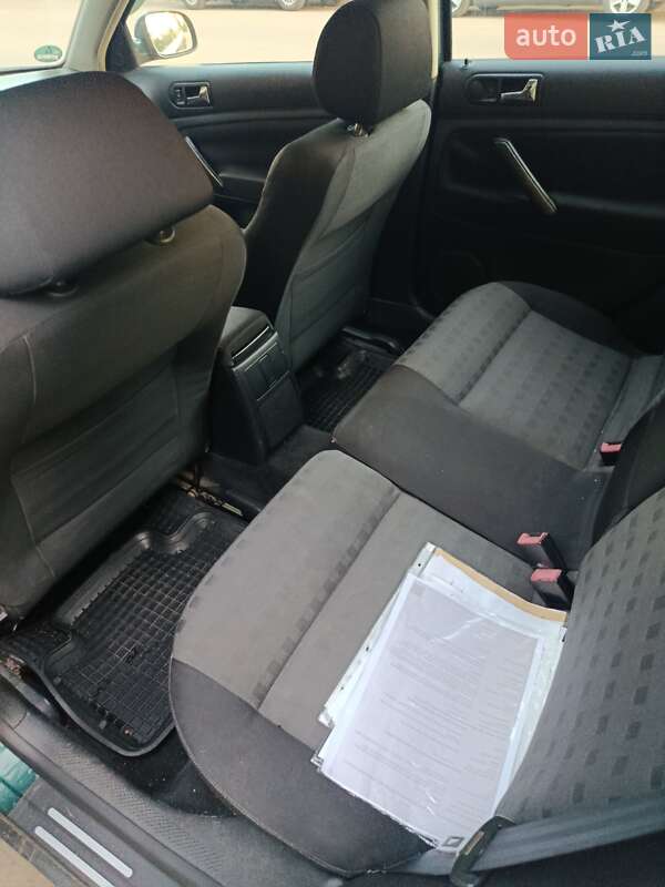 Универсал Volkswagen Passat 2001 в Одессе