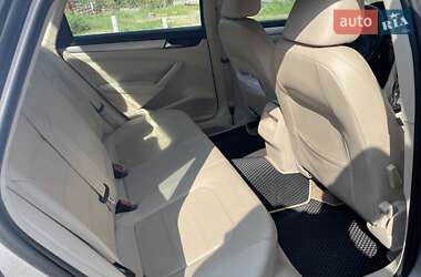 Седан Volkswagen Passat 2012 в 