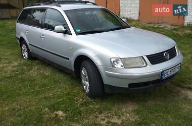 Універсал Volkswagen Passat 1999 в 