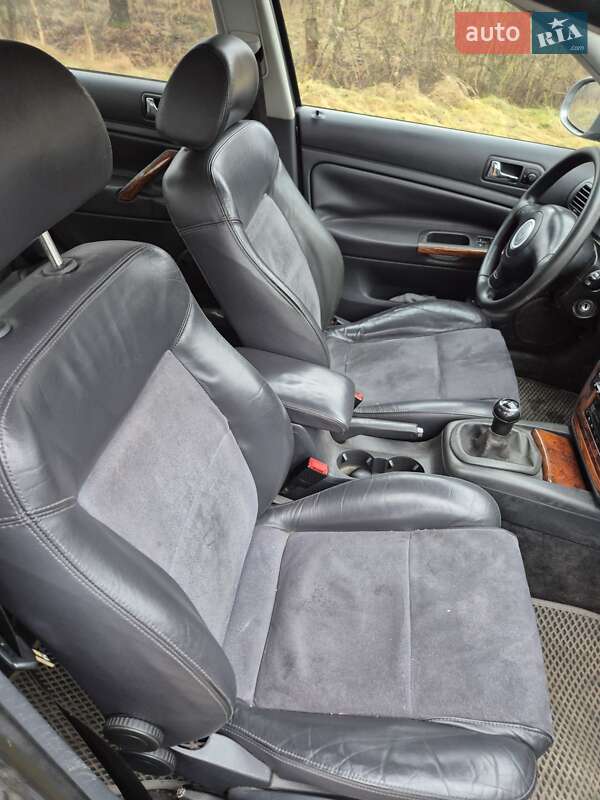 Седан Volkswagen Passat 2004 в Цумани