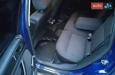 Універсал Volkswagen Passat 2002 в 