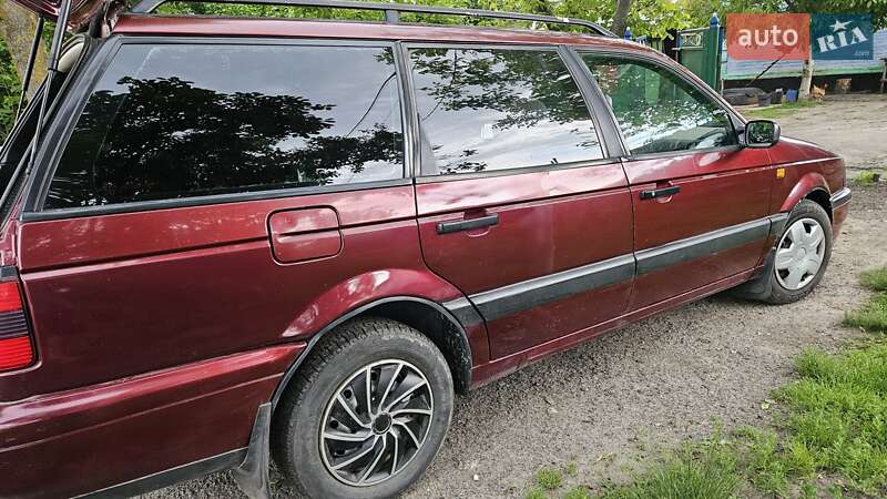Универсал Volkswagen Passat 1993 в Виннице