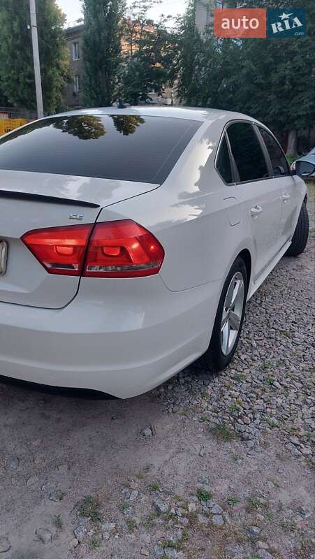 Седан Volkswagen Passat 2011 в Кременчуге