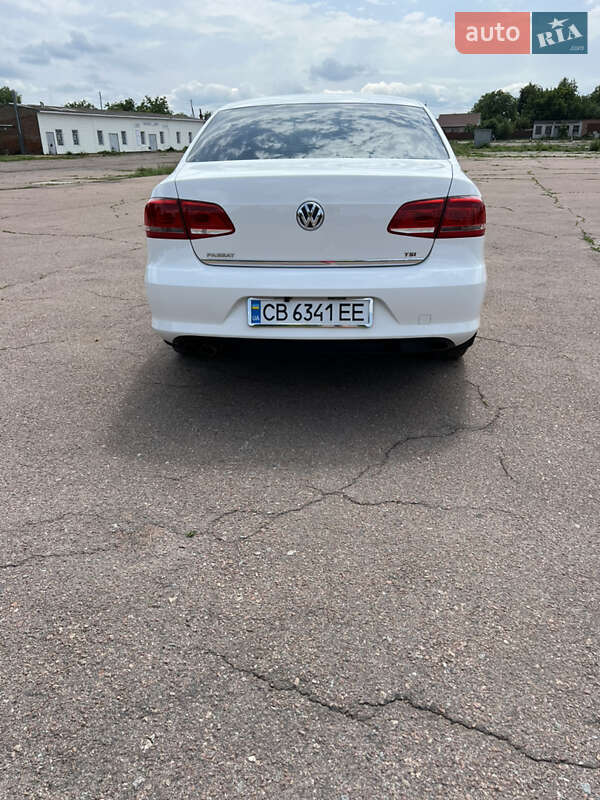 Седан Volkswagen Passat 2012 в Прилуках